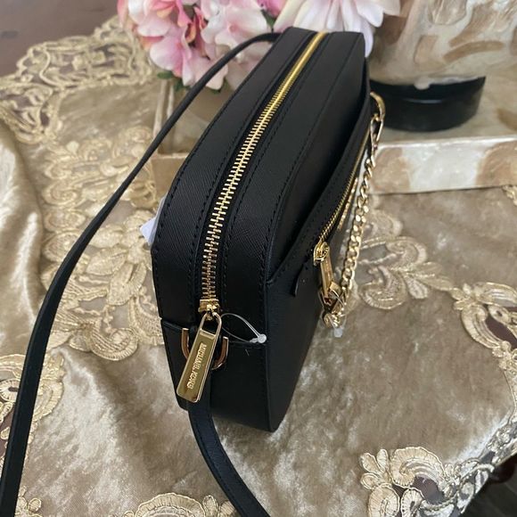 ‼️ ONE DAY SALE 100$ Michael Kors large chain Crossbody - Picture 7 of 13